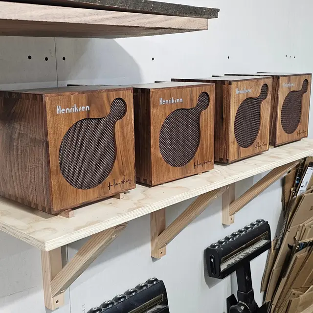 The Bud SIX Hardwood - Walnut